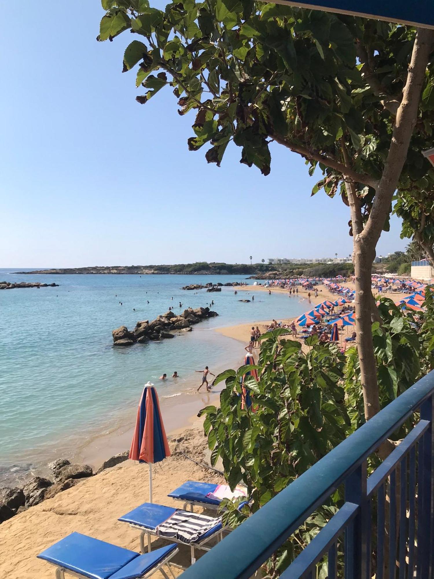 207 Kings Palace Seaview Пафос Екстериор снимка